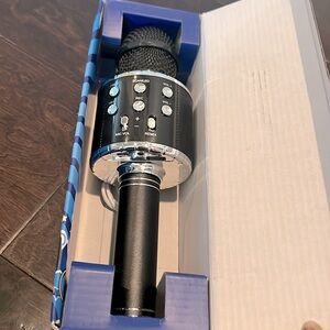 Karaoke Microphone NIB